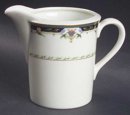Spring Lyric Creamer