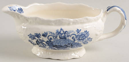 Ascot On Oak Gravy Boat