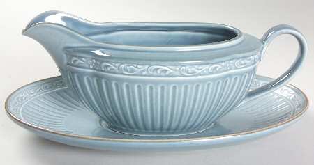 Dresden Blue Gravy Boat & Underplate