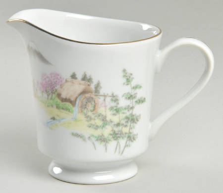 MOM8 Creamer