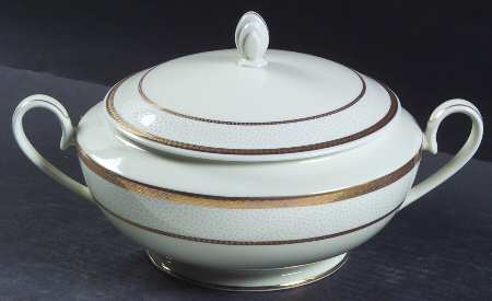 Imperial Flair Gold 1.5 Qt Round Covered Casserole