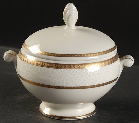 Imperial Flair Gold Sugar Bowl & Lid