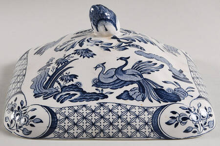 Old Chelsea Blue Lid for Square Vegetable