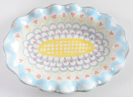King Ferry 10" Oval Fluted Dish
