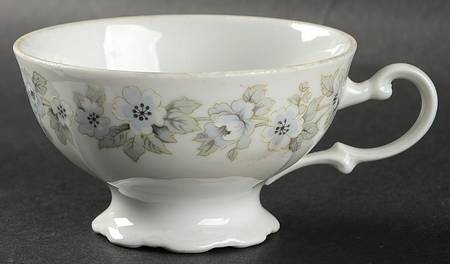 Bridal Veil Footed Cup