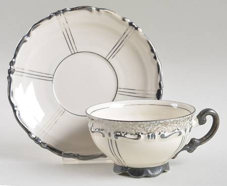 MIT46 Platinum Footed Cup & Saucer Set