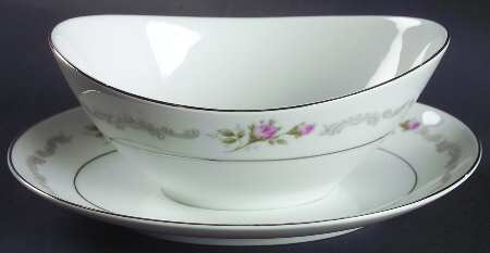 First Love Gravy Boat with Attached Underplate