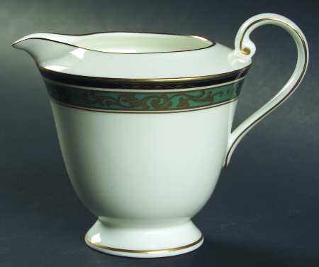 Venetian Manor Creamer