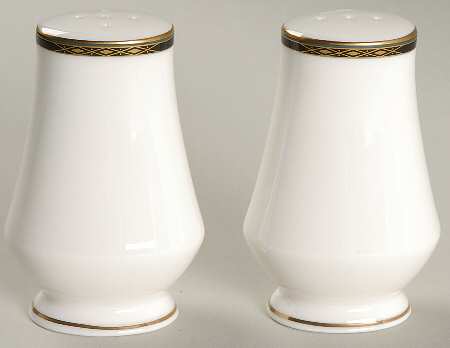Venetian Manor Salt & Pepper Set