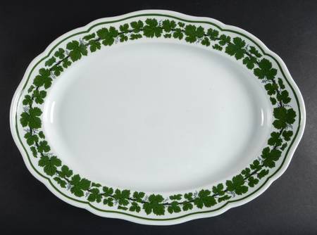 Full Green Vine (Scalloped, No Trim) 16" Oval Serving Platter