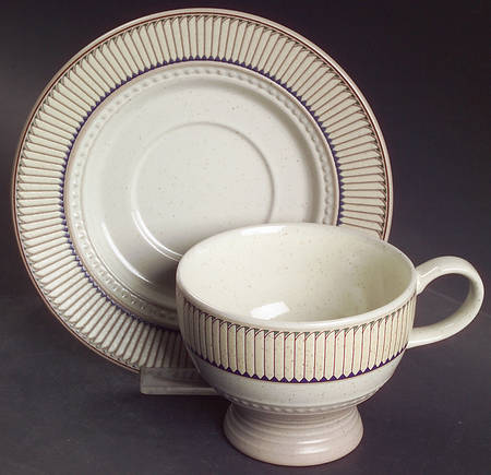 Libretto Footed Cup & Saucer Set