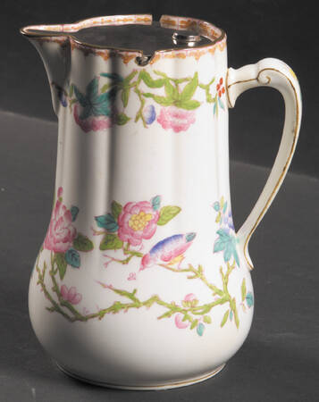 Cuckoo (Scalloped, White, Globe Backstamp) Large Syrup No Lid