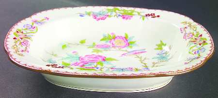 Cuckoo (Scalloped, White, Globe Backstamp) 10" Oval Vegetable Bowl