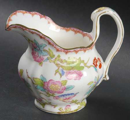 Cuckoo (Scalloped, White, Globe Backstamp) Creamer