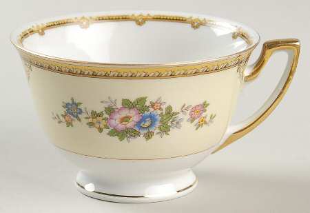 Uxbridge Footed Cup