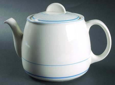 Avignon Teapot & Lid by W R Midwinter Ltd
