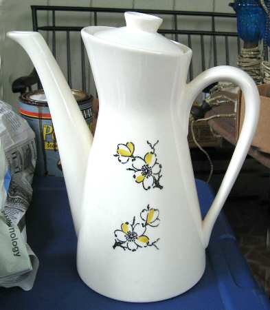 Dixie Dogwood Coffee Pot & Lid