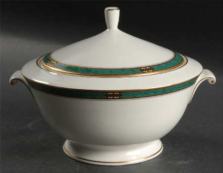 Emerald Bay 2 Qt Round Covered Casserole
