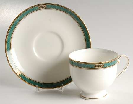 Emerald Bay Footed Cup & Saucer Set