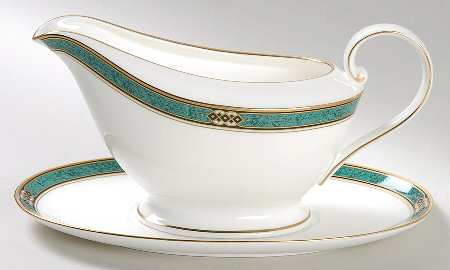 Emerald Bay Gravy Boat & Underplate