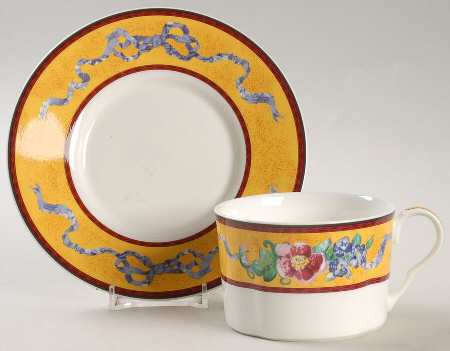 Venetian Hall Flat Cup & Saucer Set