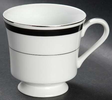 Courier Footed Cup