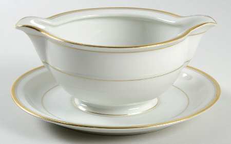 MEI642 Gravy Boat with Attached Underplate
