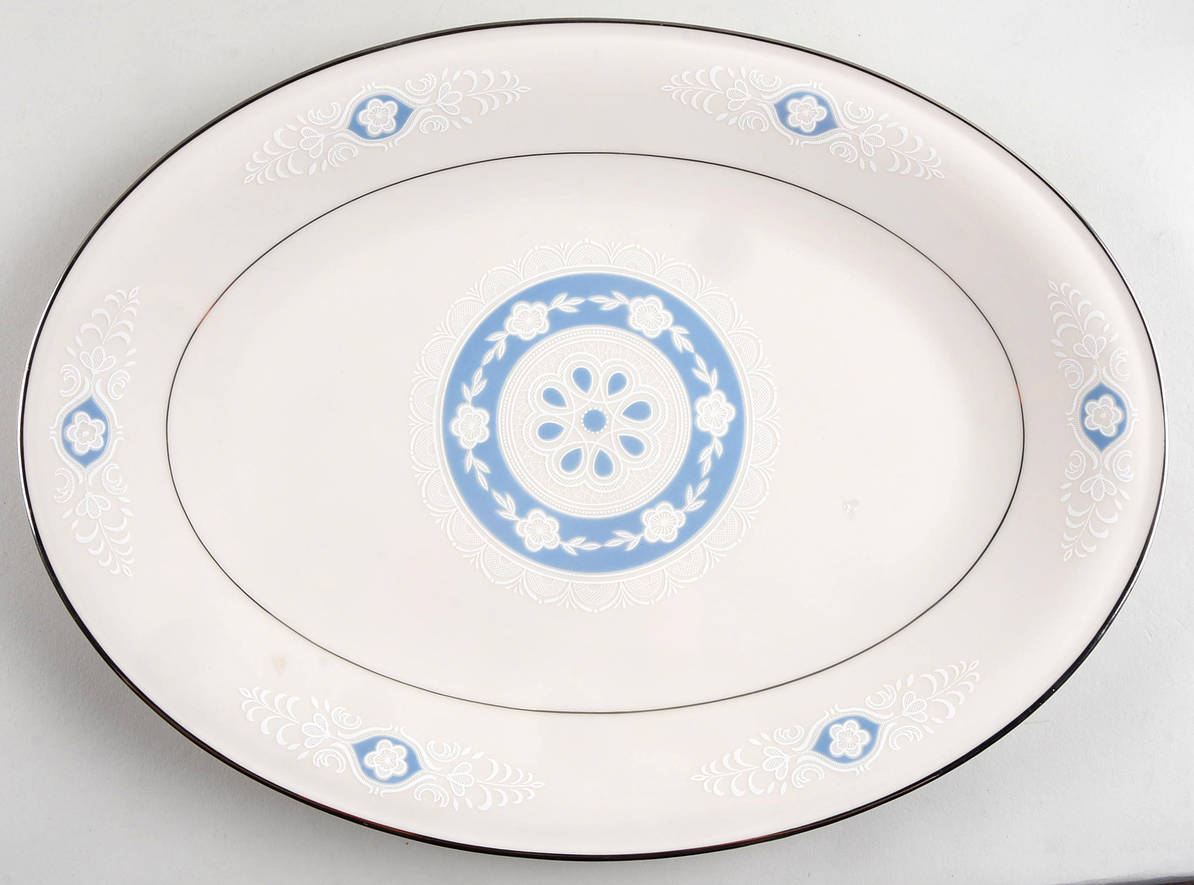 Dorchester 14" Oval Serving Platter