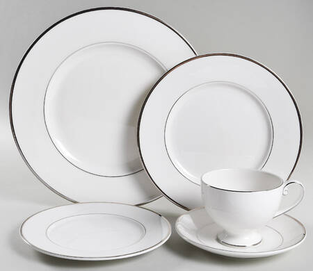 Cameo Platinum 40 Piece Estate Set
