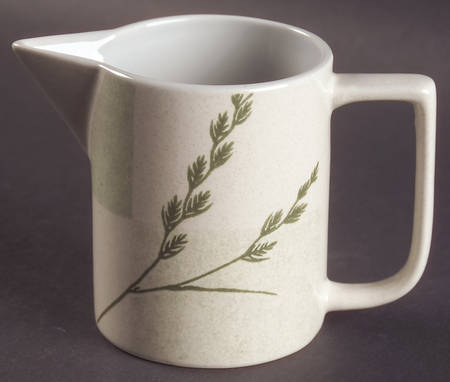 Soft Breeze Creamer by Mikasa