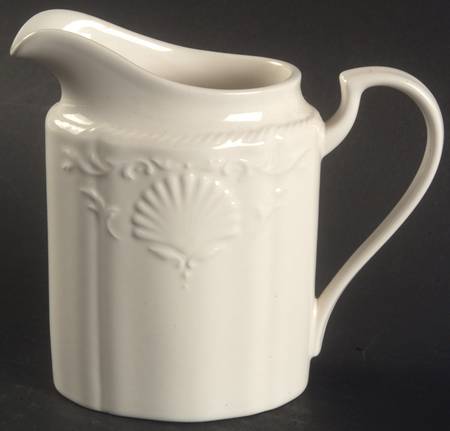 South Hampton White Creamer