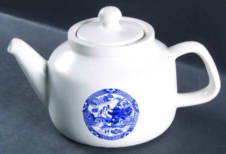 Blue Willow Teapot & Lid