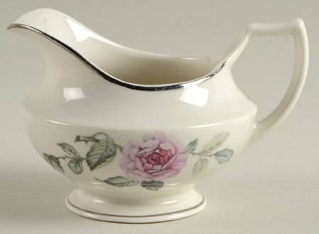 Venetian Rose (Smooth, Platinum Trim) Creamer