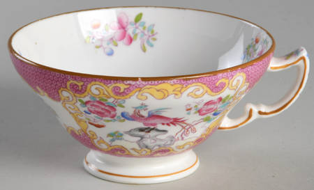 Cockatrice Pink (Smooth, Globe Backstamp) Footed Cup
