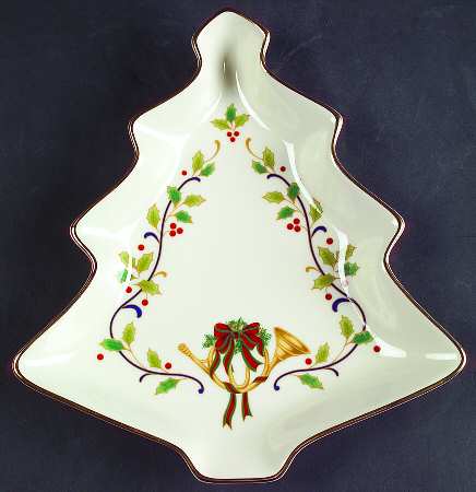 Holiday Elegance Small Tree Shaped Dish