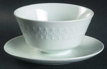 MIT101 Gravy Boat with Attached Underplate by Mitterteich