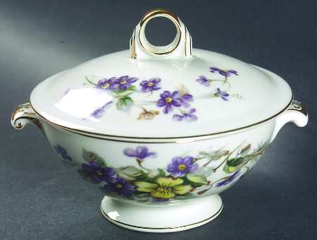 Adele (Orleans Shape, Narrow Rim) Sugar Bowl & Lid