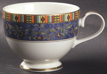 Chanteclair Footed Cup