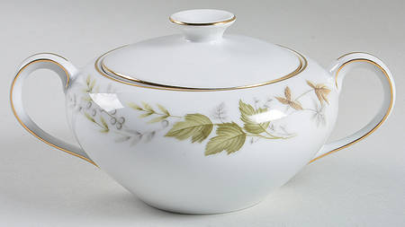 Fresh Leaf Sugar Bowl & Lid by Meito