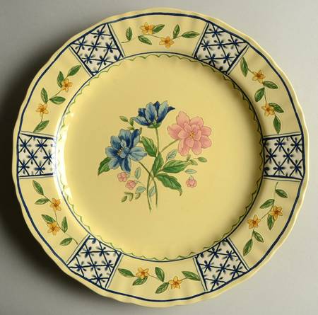 Le Jardin 12" Chop Plate (Round Platter) by Mikasa