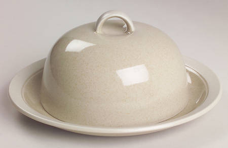 Sand Piper Round Covered Butter
