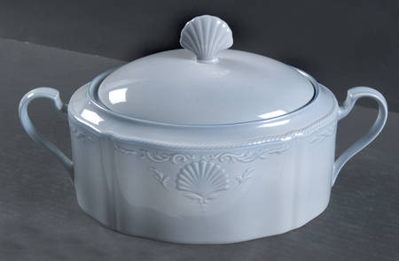 South Hampton Blue 2 Quart Oval Covered Casserole