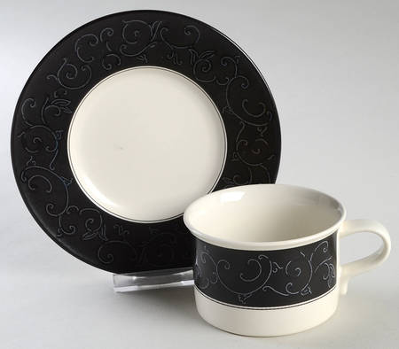 Ebony Trellis Flat Cup & Saucer Set