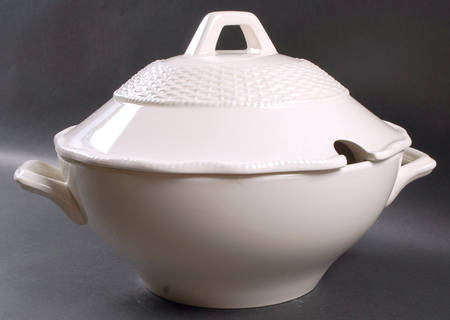 Country Manor Cream Tureen &  Lid