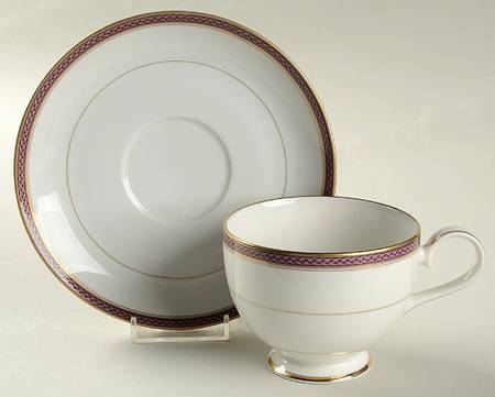 Ashton Footed Cup & Saucer Set