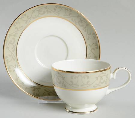 Regent Street Footed Cup & Saucer Set