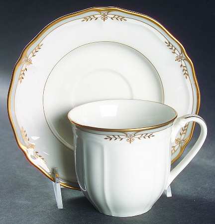 Baronial Gold Flat Cup & Saucer Set