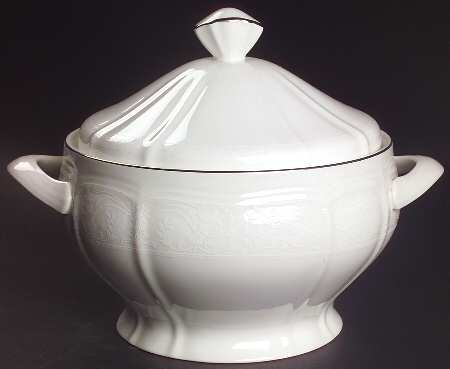 Floral Moire 2 Qt Round Covered Casserole