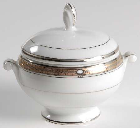 Pearl Ridge Sugar Bowl & Lid