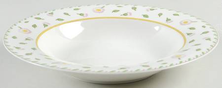Daisy Place Large Rim Soup Bowl